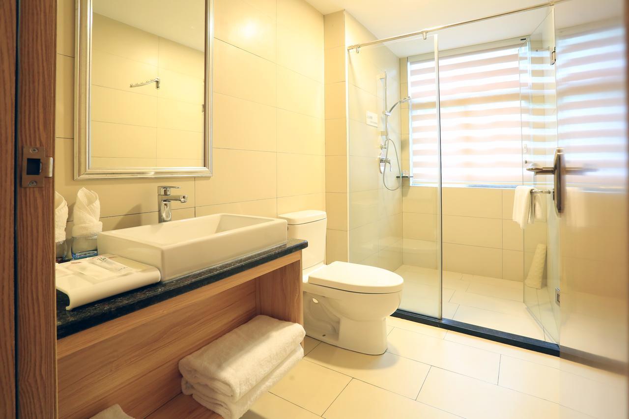 Oyo8001 Tiandi Hotel Шэньчжэнь Экстерьер фото